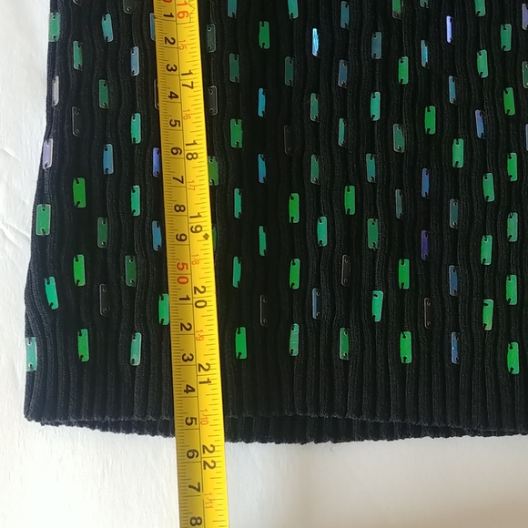 Spanner Ladies Sequence Tank Top NWT Size Medium Stretches Material - Picture 13 of 14